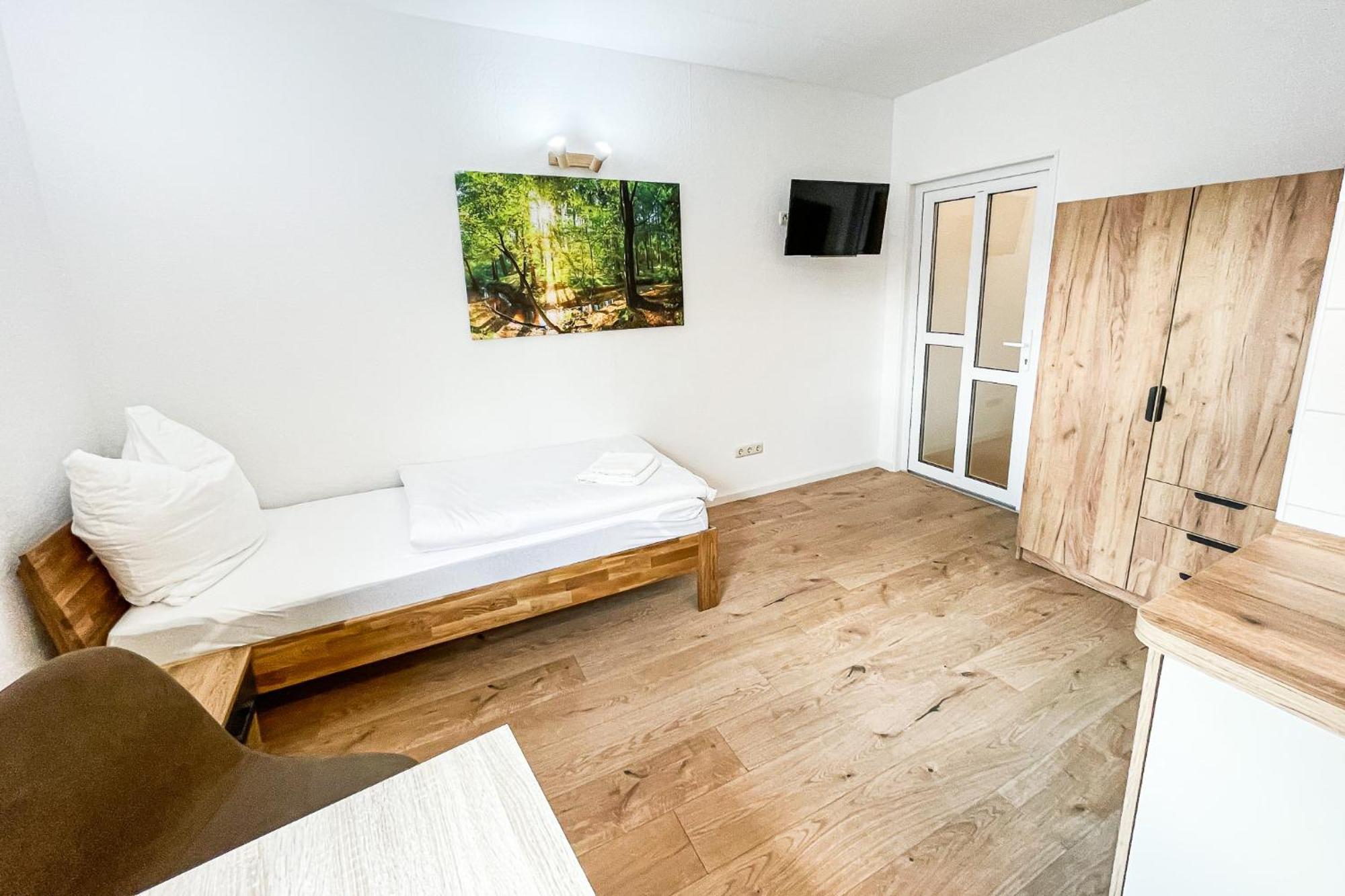 Good Sleep - Appartments Irxleben Esterno foto
